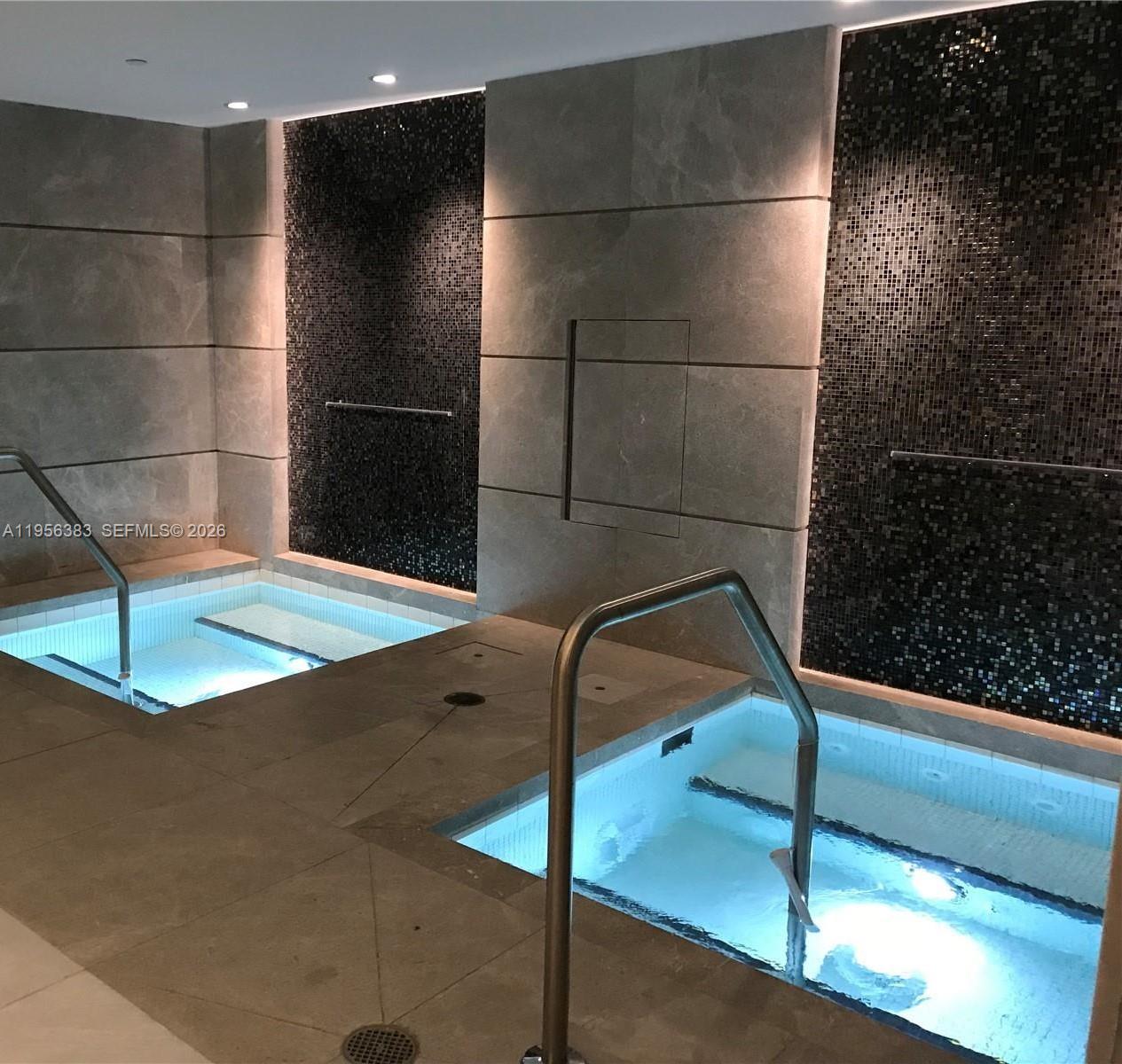 1010 Brickell Ave #3708 Miami, FL 33131