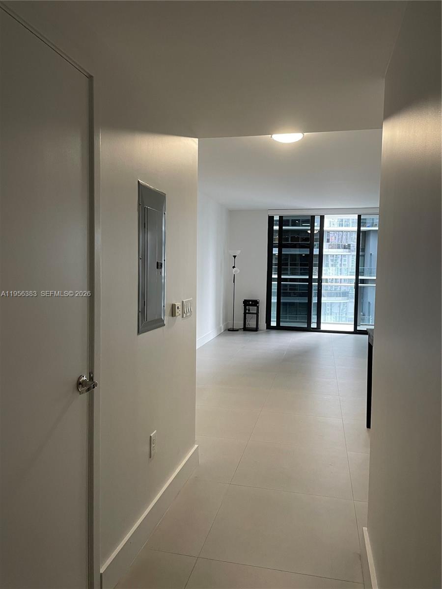 1010 Brickell Ave #3708 Miami, FL 33131