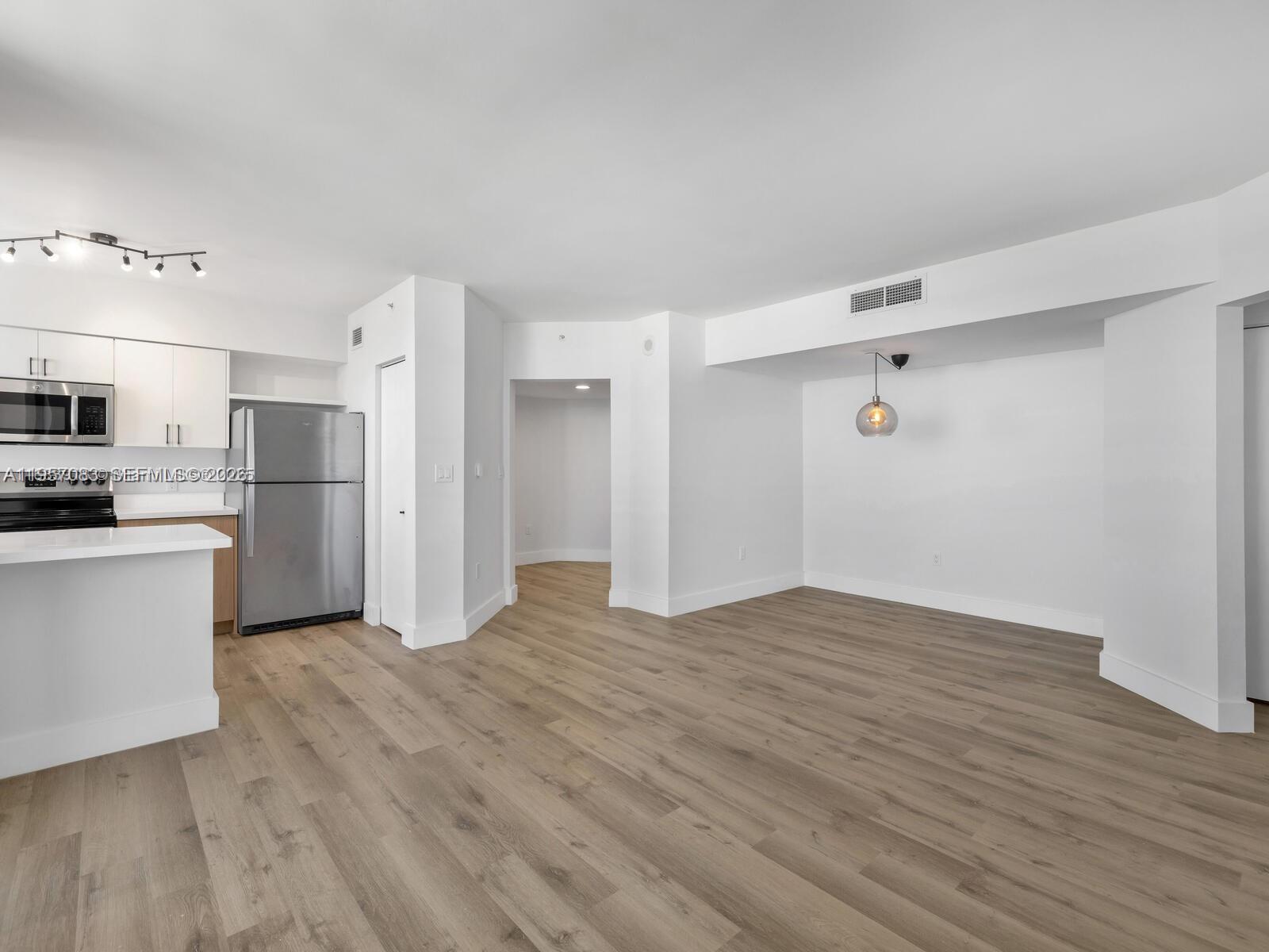 image The Waverly at South Beach6