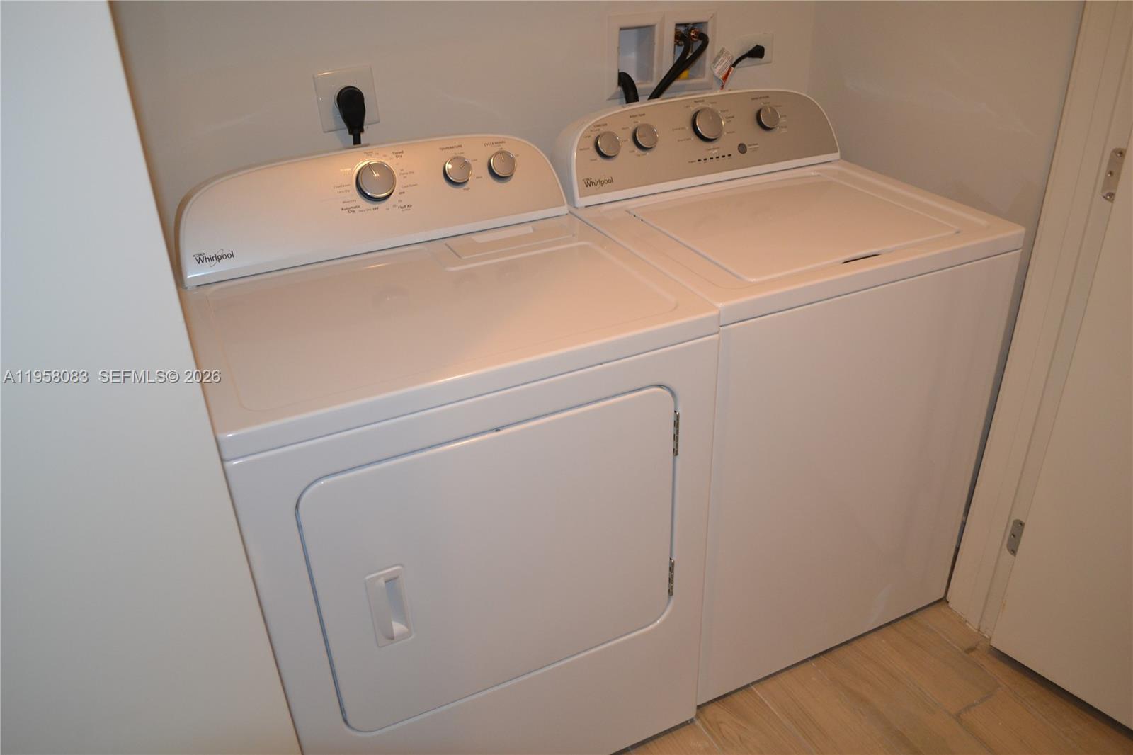 image Nine at Mary Brickell Village17