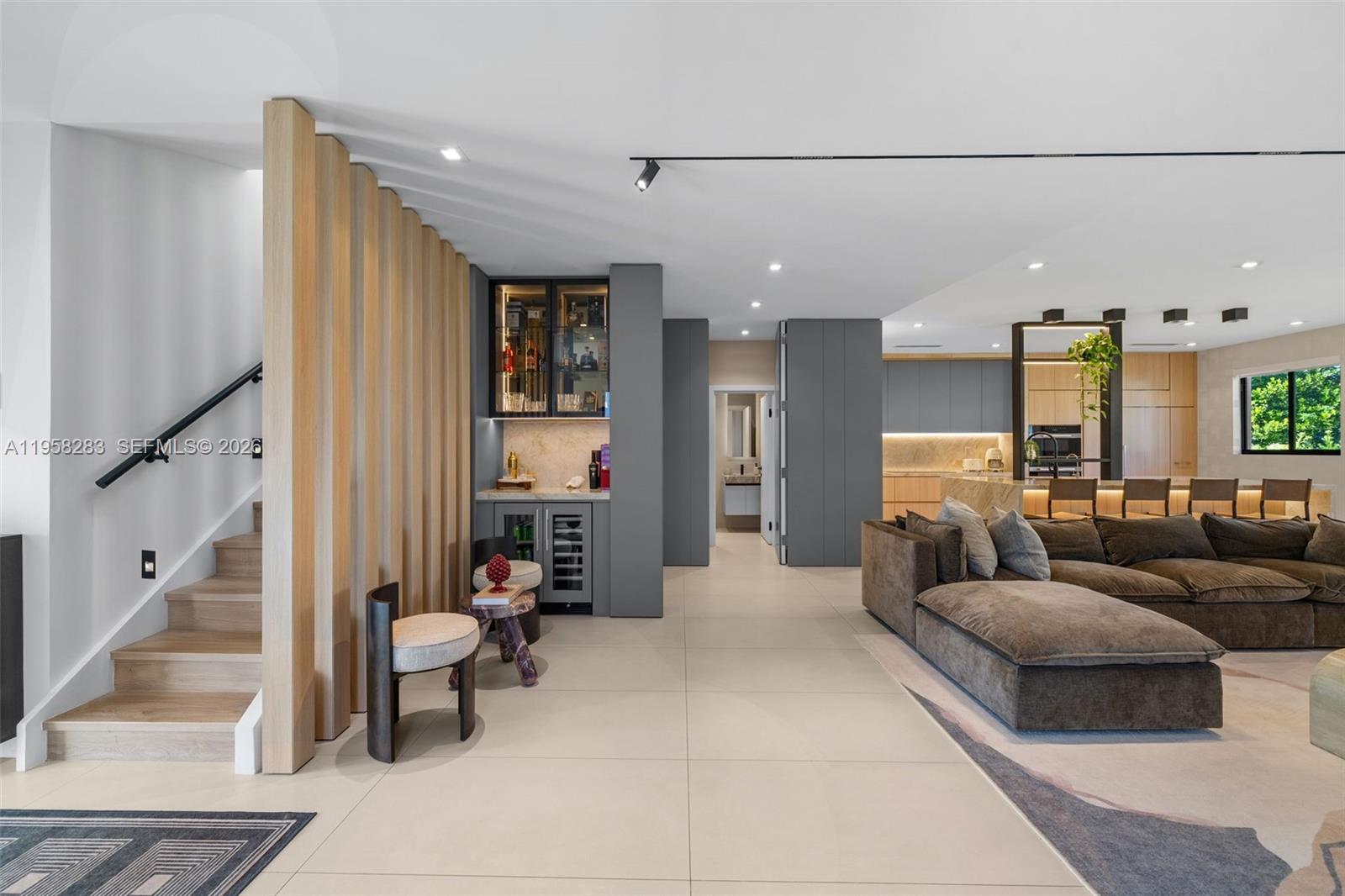 1077 Golden Cane Dr Weston, FL 33327