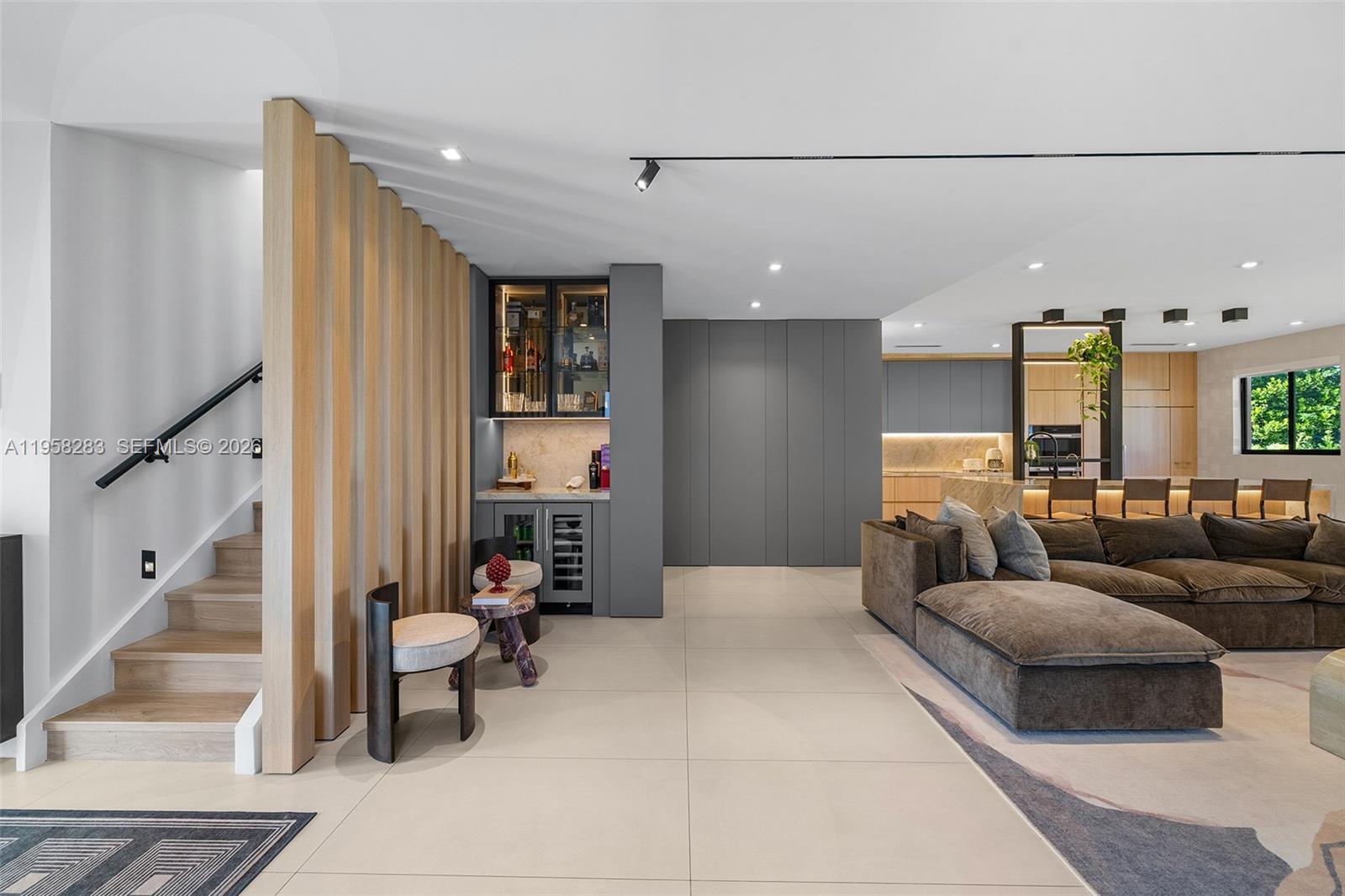 1077 Golden Cane Dr Weston, FL 33327