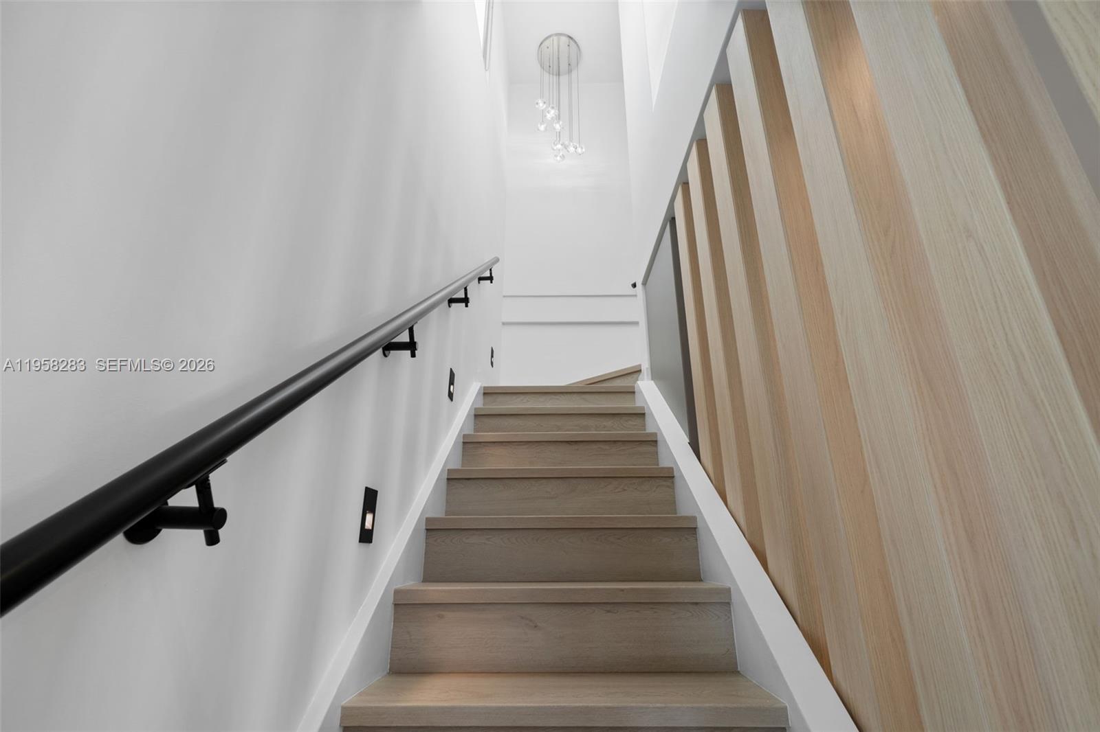 1077 Golden Cane Dr Weston, FL 33327