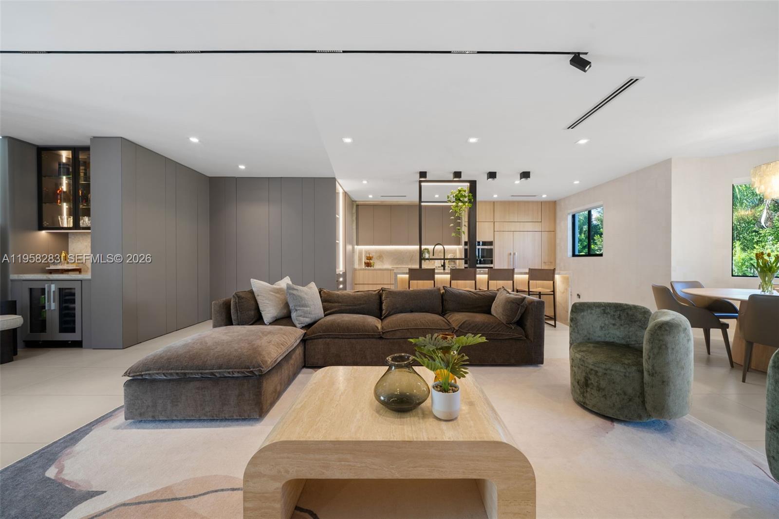 1077 Golden Cane Dr Weston, FL 33327