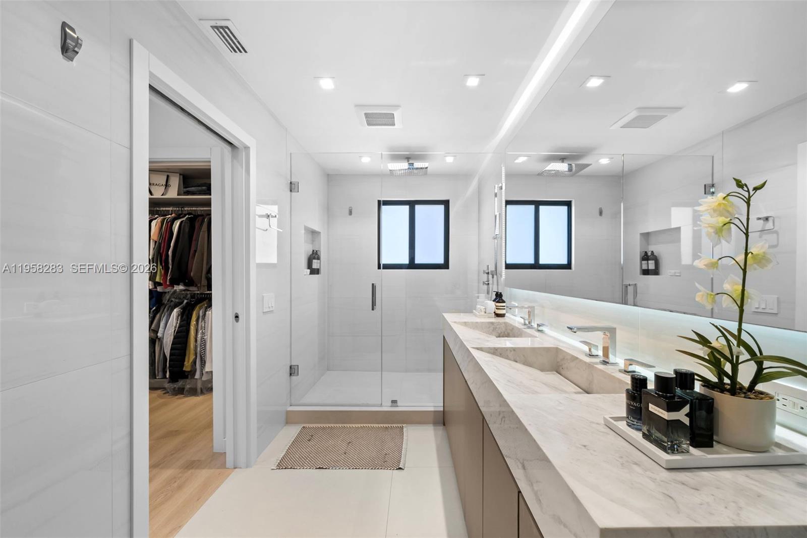 1077 Golden Cane Dr Weston, FL 33327