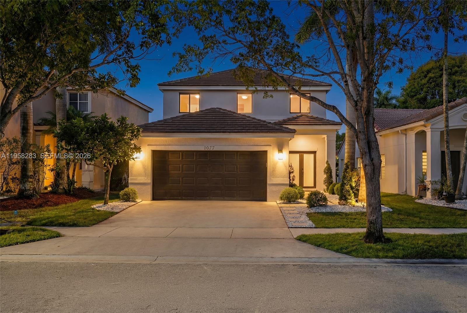 1077 Golden Cane Dr Weston, FL 33327