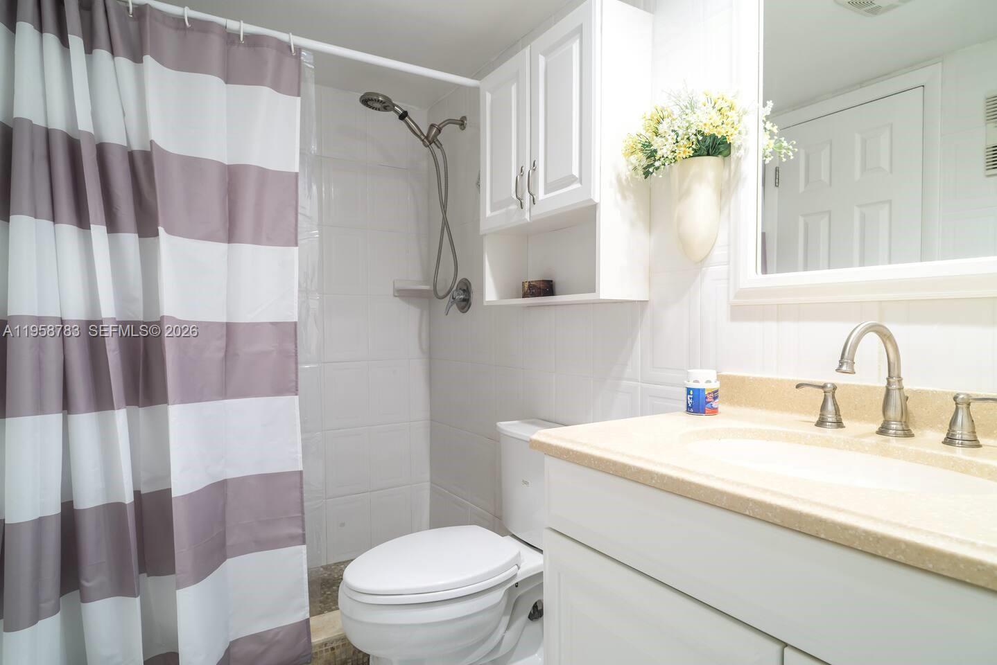 201 180th Dr #105 Sunny Isles Beach, FL 33160