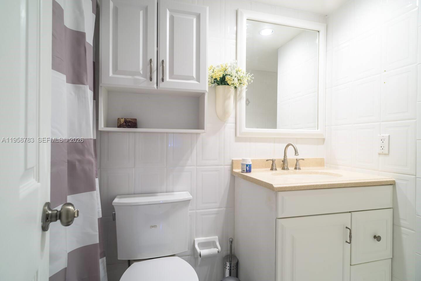 201 180th Dr #105 Sunny Isles Beach, FL 33160