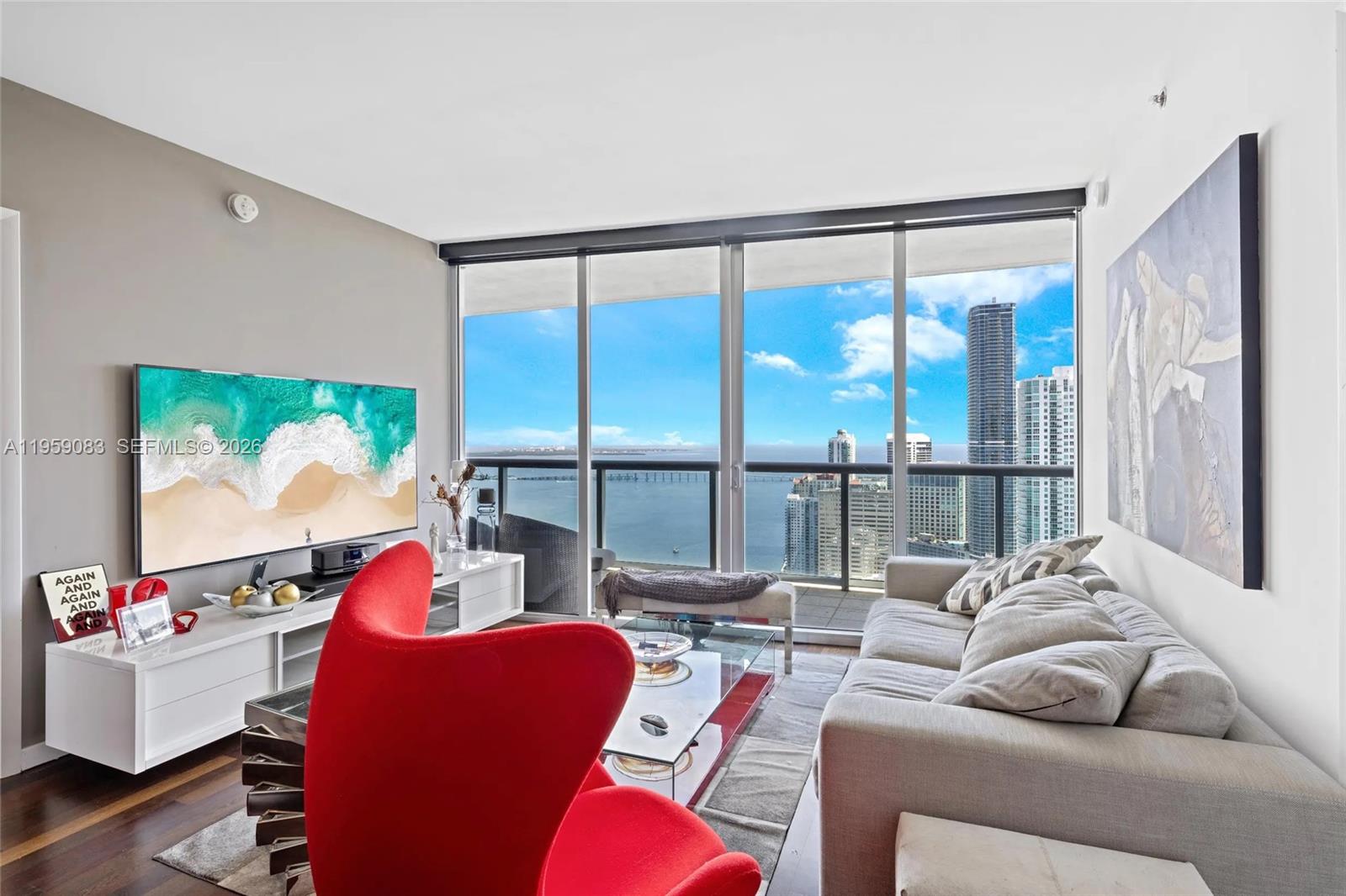 image Icon Brickell II6