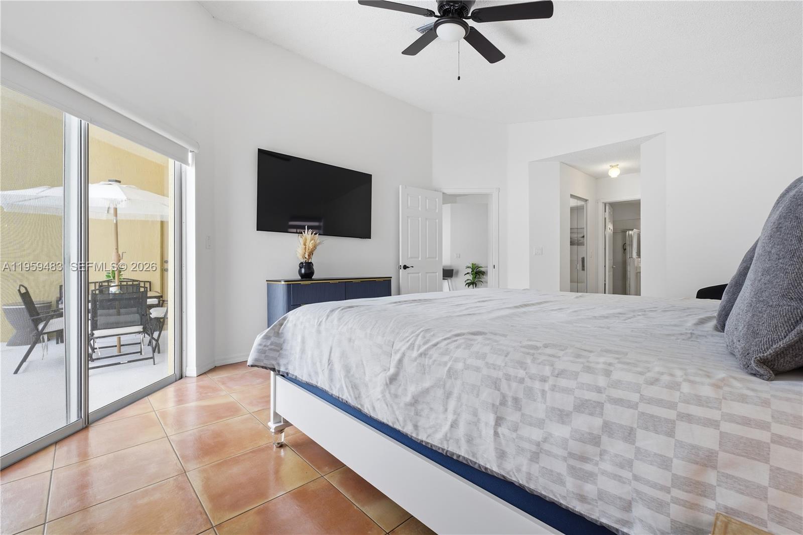 18427 NW 9th Ct Pembroke Pines, FL 33029