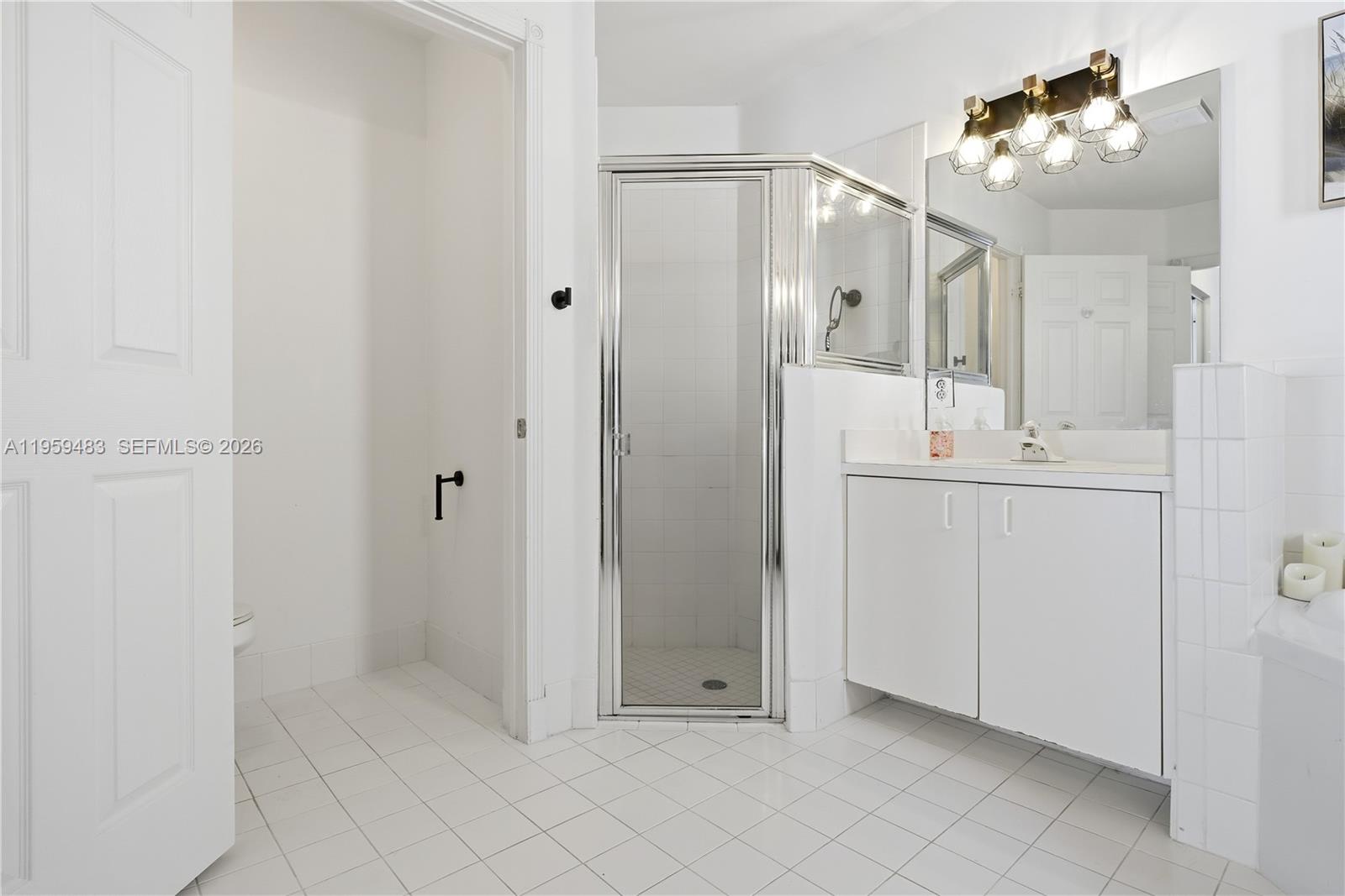 18427 NW 9th Ct Pembroke Pines, FL 33029