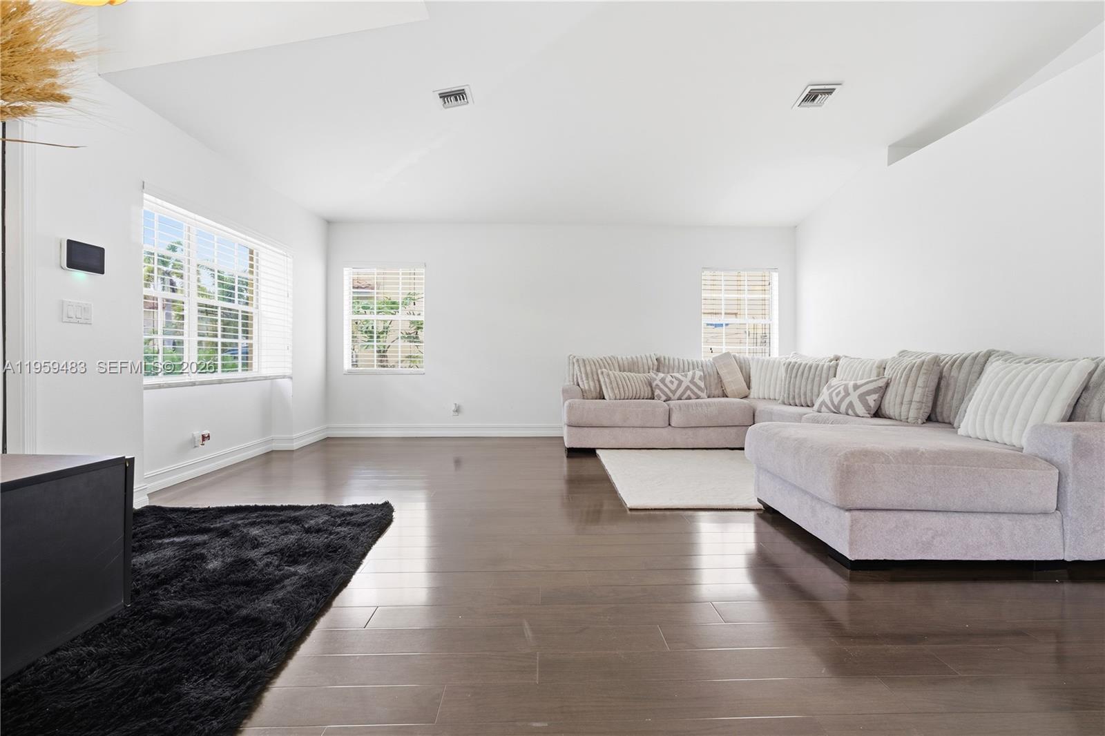 18427 NW 9th Ct Pembroke Pines, FL 33029