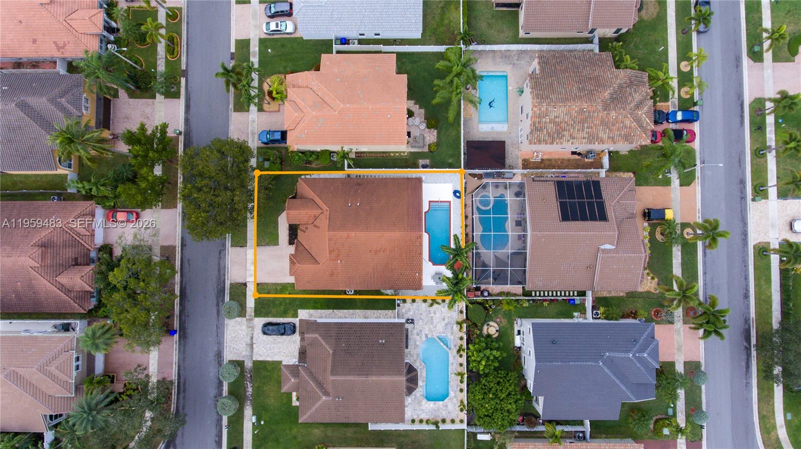 18427 NW 9th Ct Pembroke Pines, FL 33029