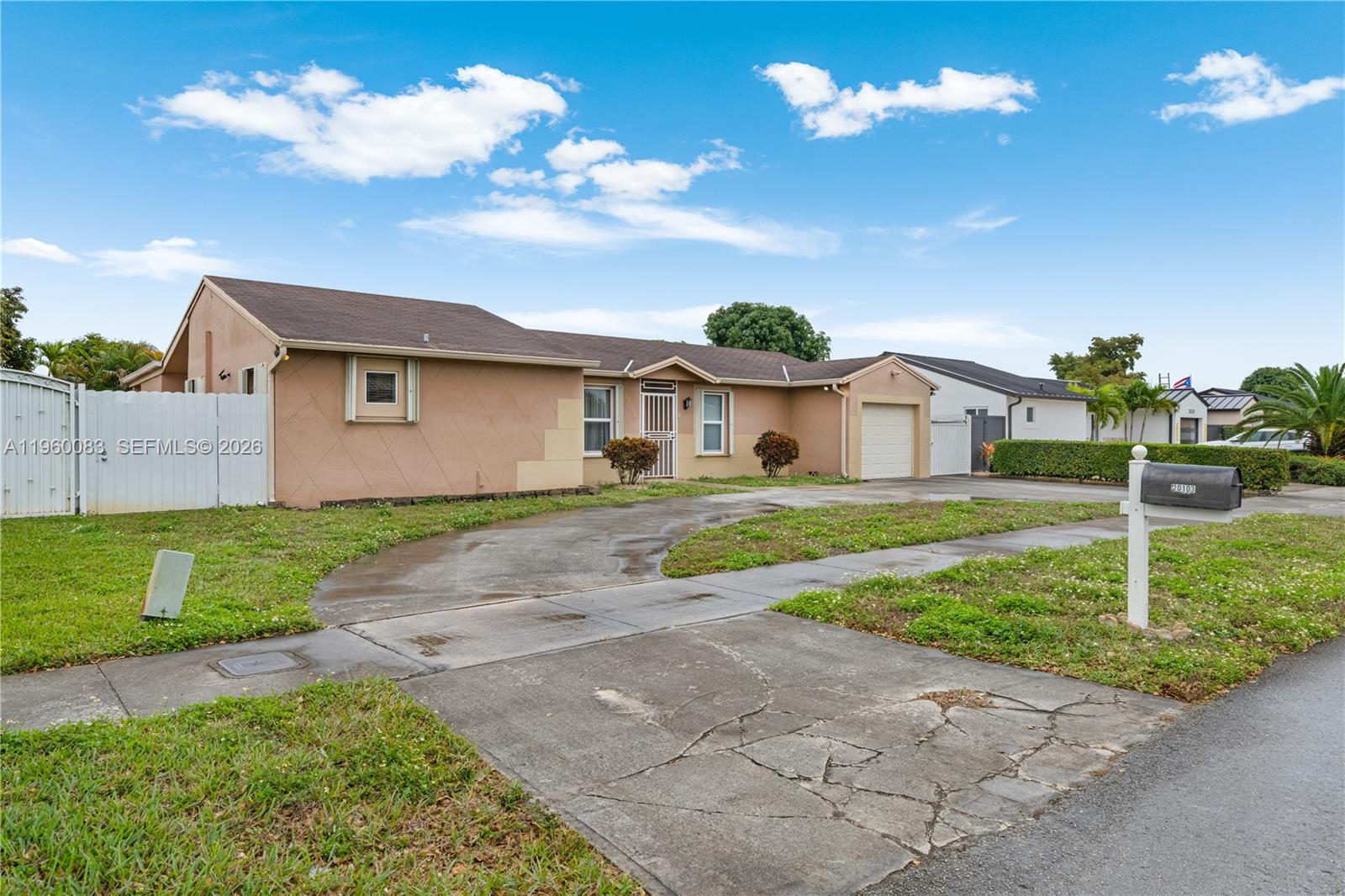 20103 NW 57th Pl Hialeah, FL 33015