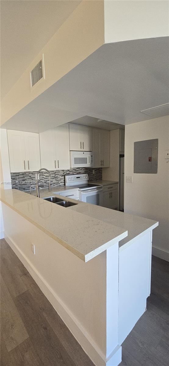 8540 SW 212th St #207 Cutler Bay, FL 33189