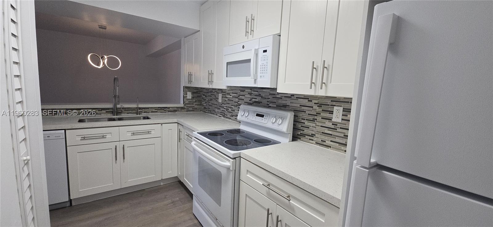 8540 SW 212th St #207 Cutler Bay, FL 33189