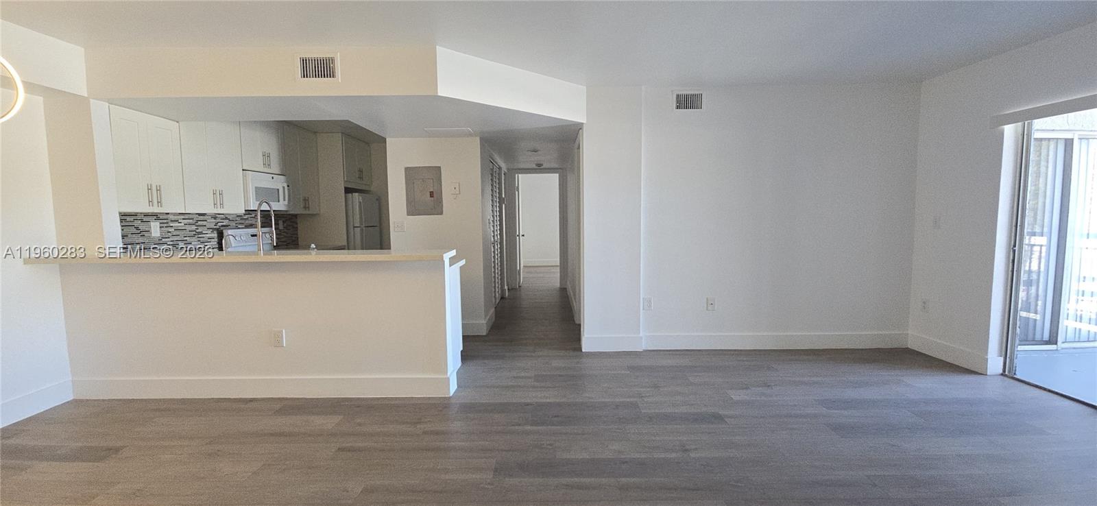 8540 SW 212th St #207 Cutler Bay, FL 33189