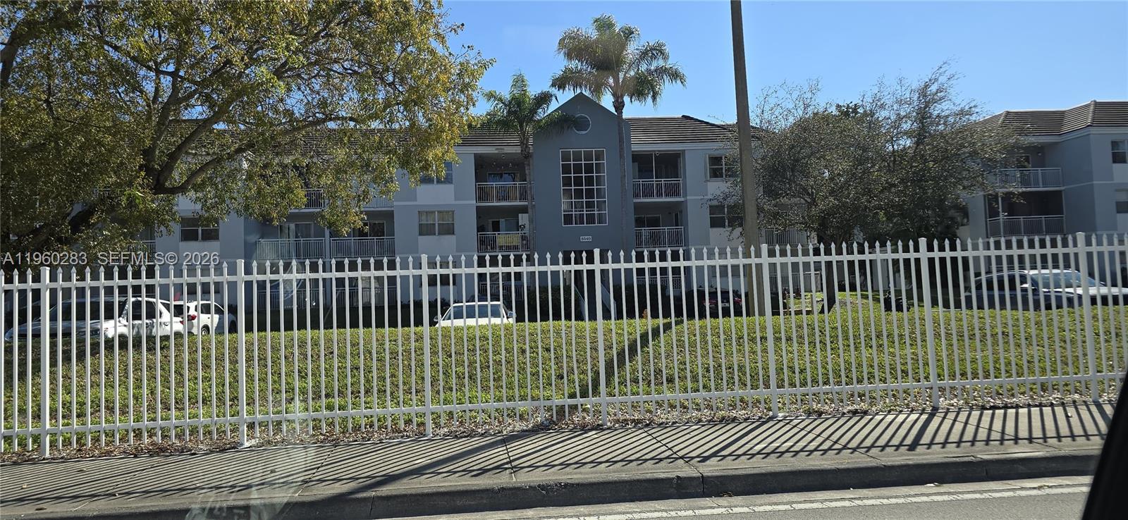 8540 SW 212th St #207 Cutler Bay, FL 33189