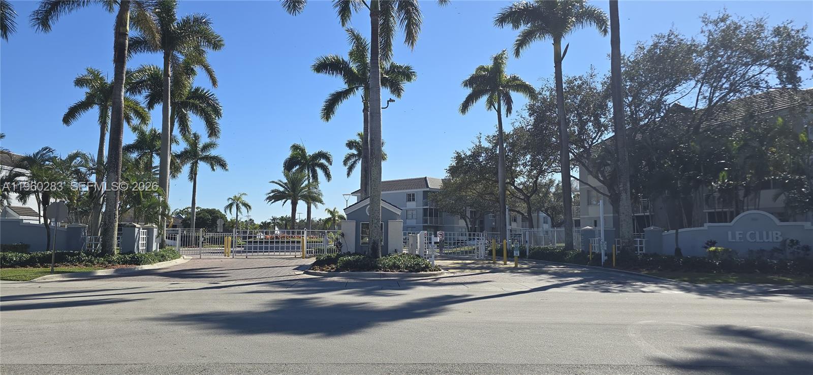 8540 SW 212th St #207 Cutler Bay, FL 33189