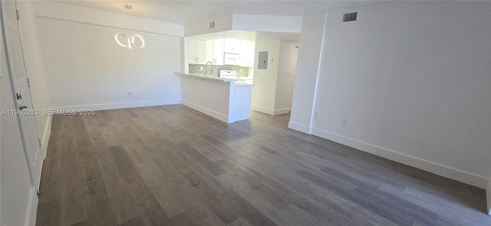 8540 SW 212th St #207 Cutler Bay, FL 33189