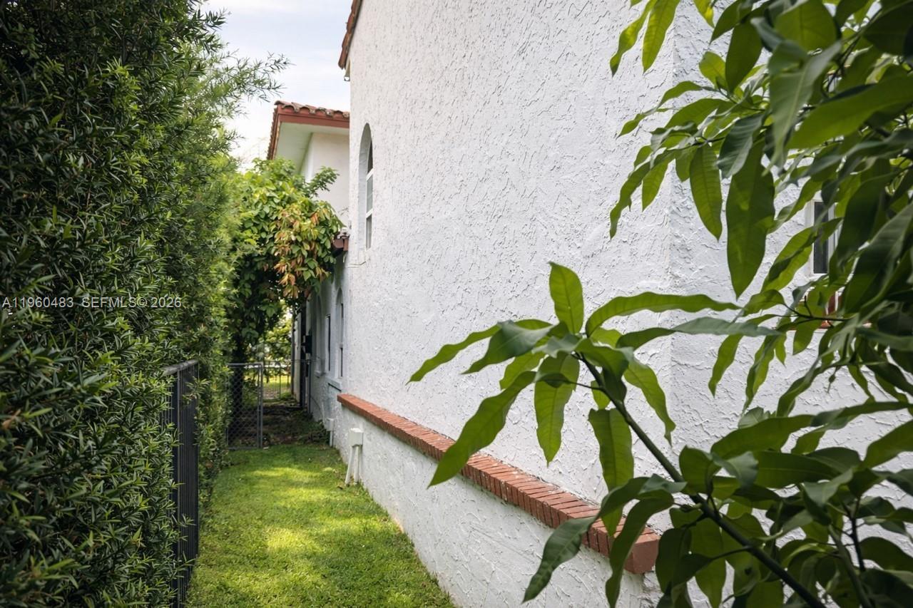 3614 Anderson Rd Coral Gables, FL 33134