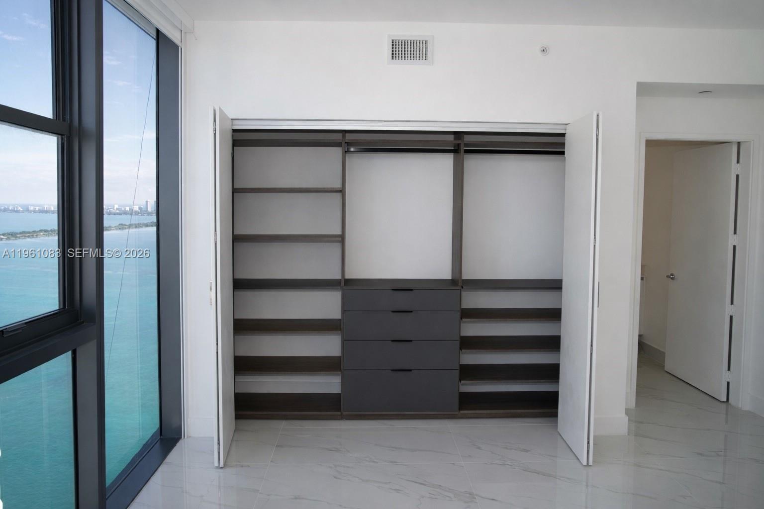 700 Ne 24th St #4301 Miami, FL 33137