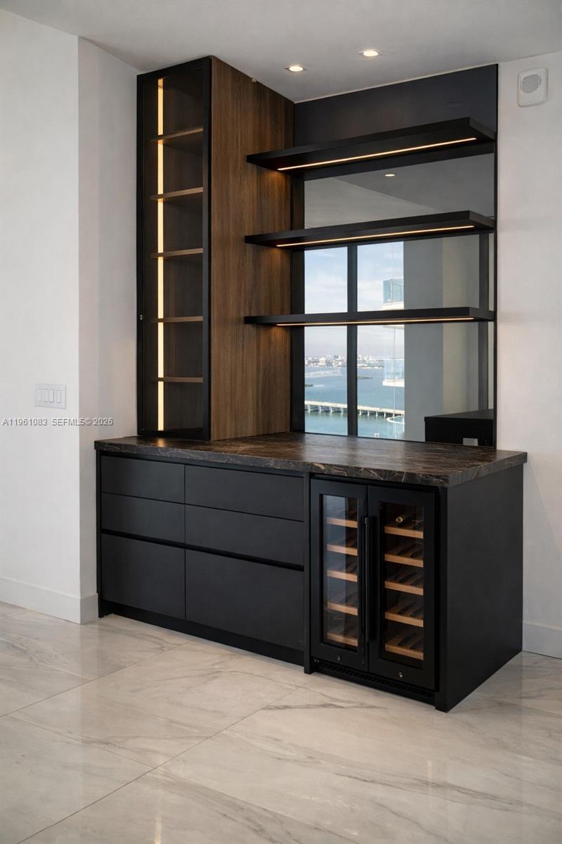 700 Ne 24th St #4301 Miami, FL 33137