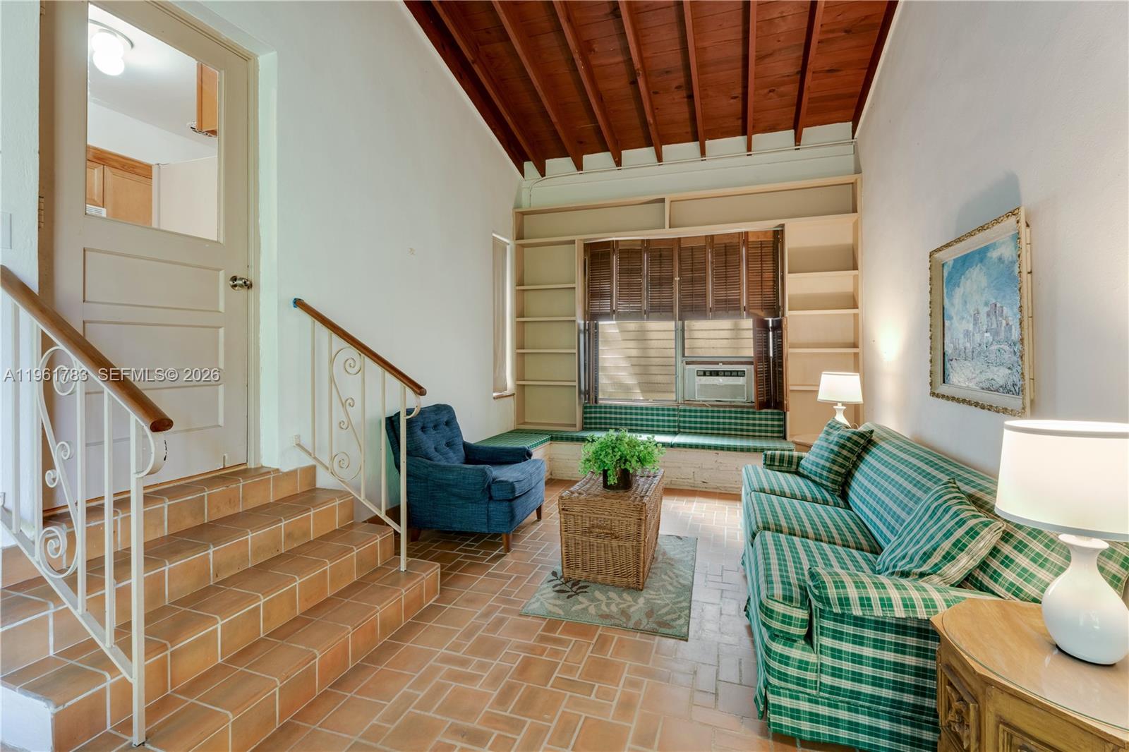 6901 Altamira St Coral Gables, FL 33146