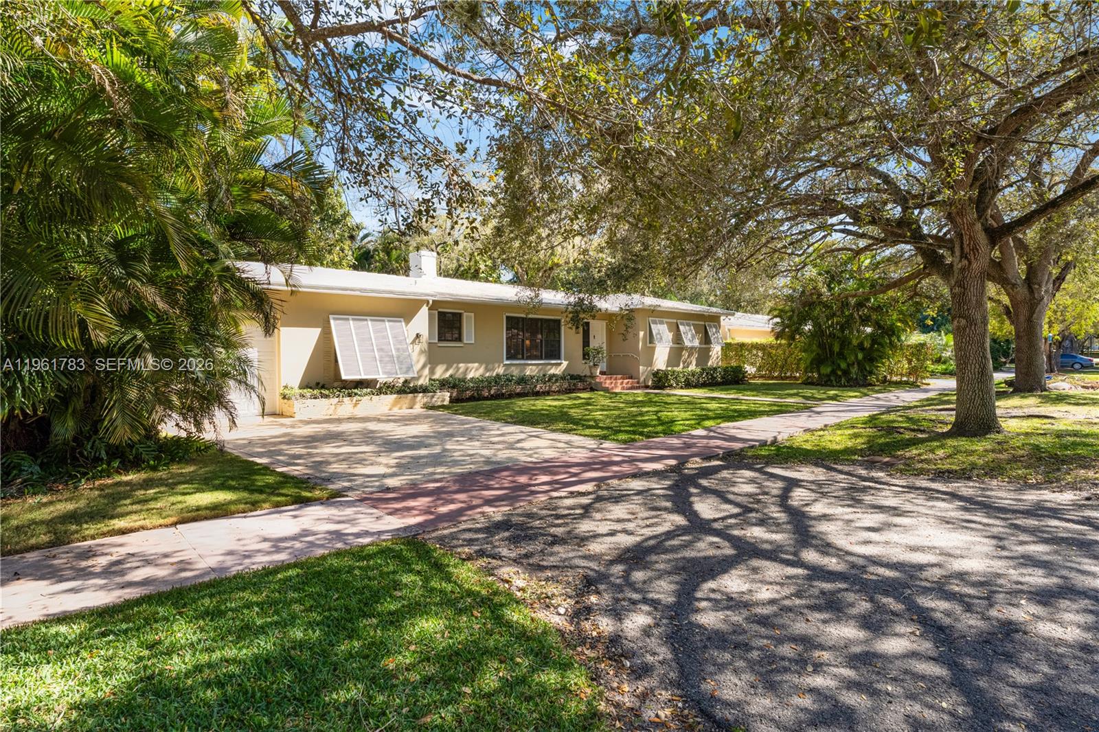 6901 Altamira St Coral Gables, FL 33146