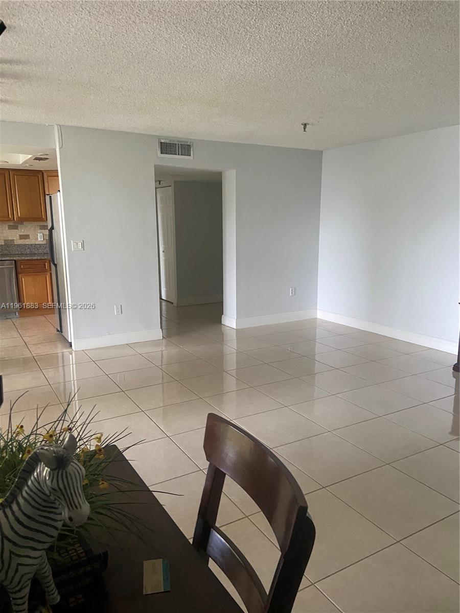 665 NE 195th St #119 Miami, FL 33179