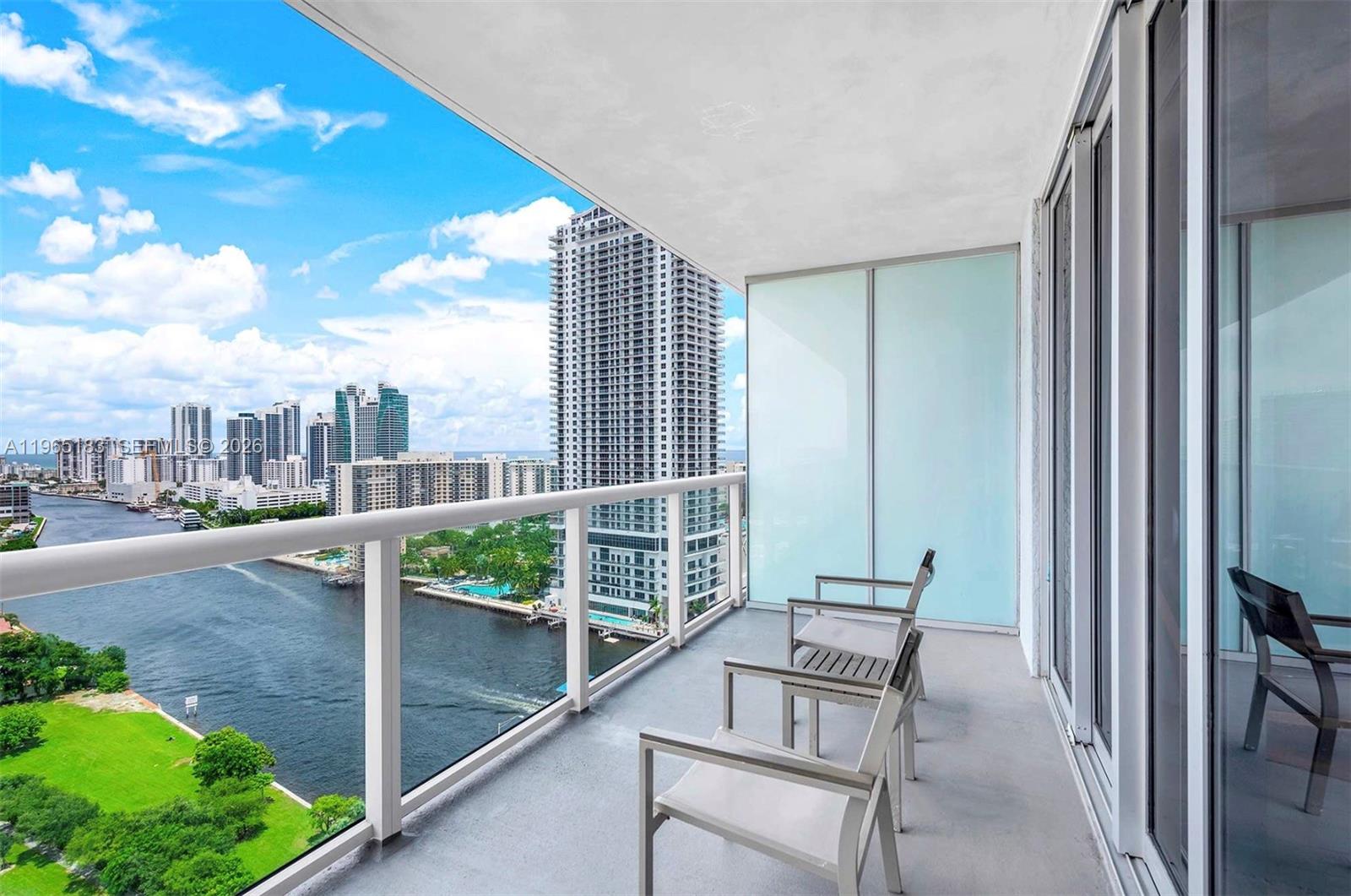 image Beachwalk Condominium10