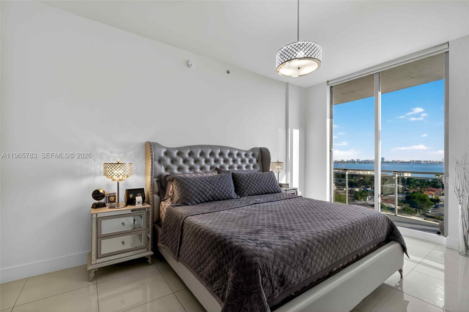 7901 S Hispanola Ave #1008 North Bay Village, FL 33141