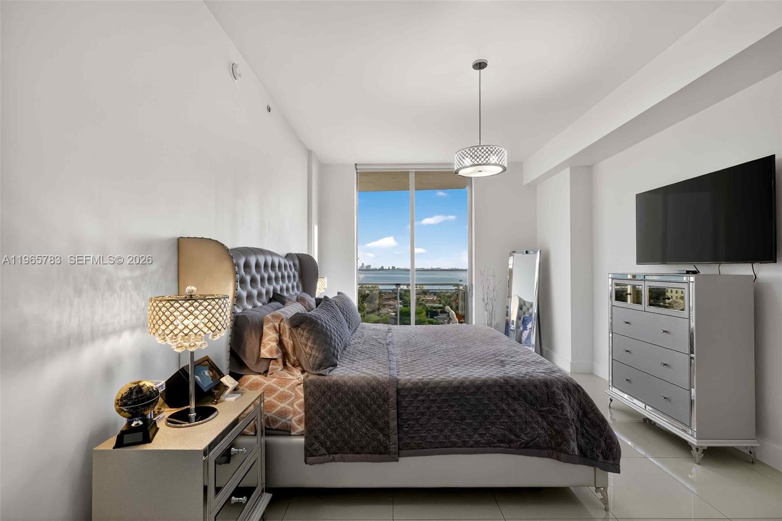 7901 S Hispanola Ave #1008 North Bay Village, FL 33141