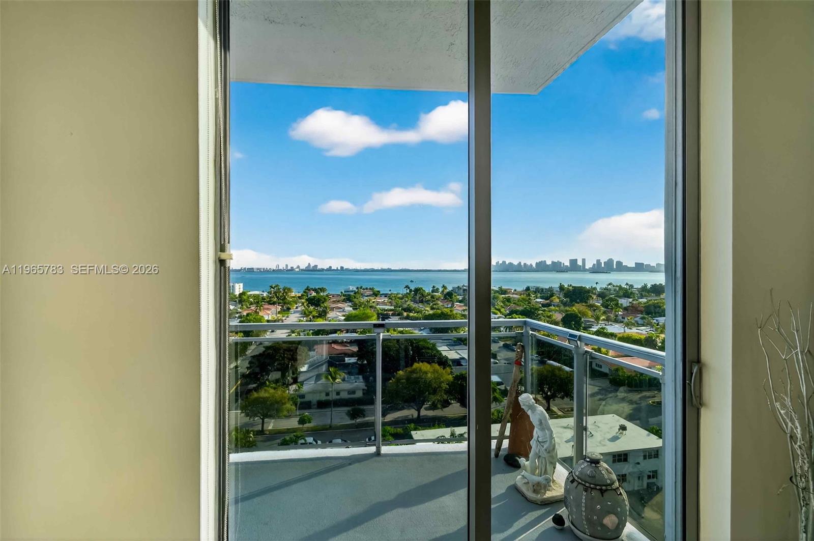 7901 S Hispanola Ave #1008 North Bay Village, FL 33141