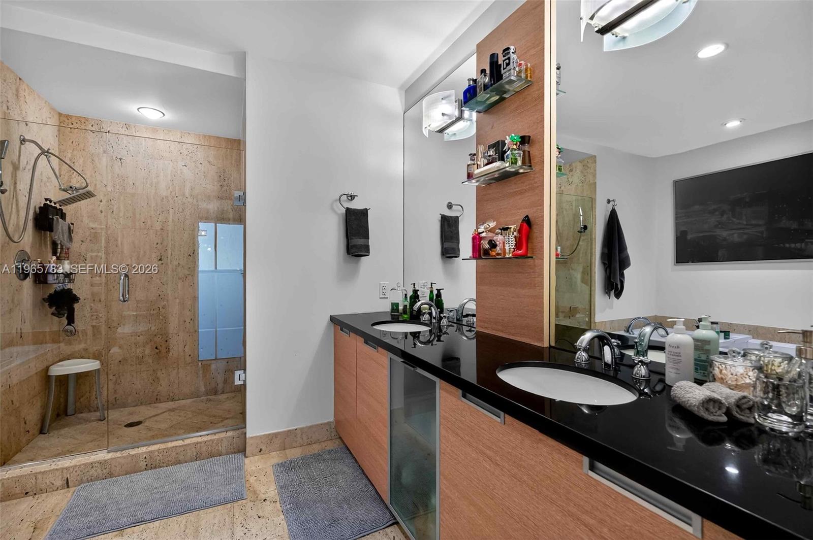 7901 S Hispanola Ave #1008 North Bay Village, FL 33141