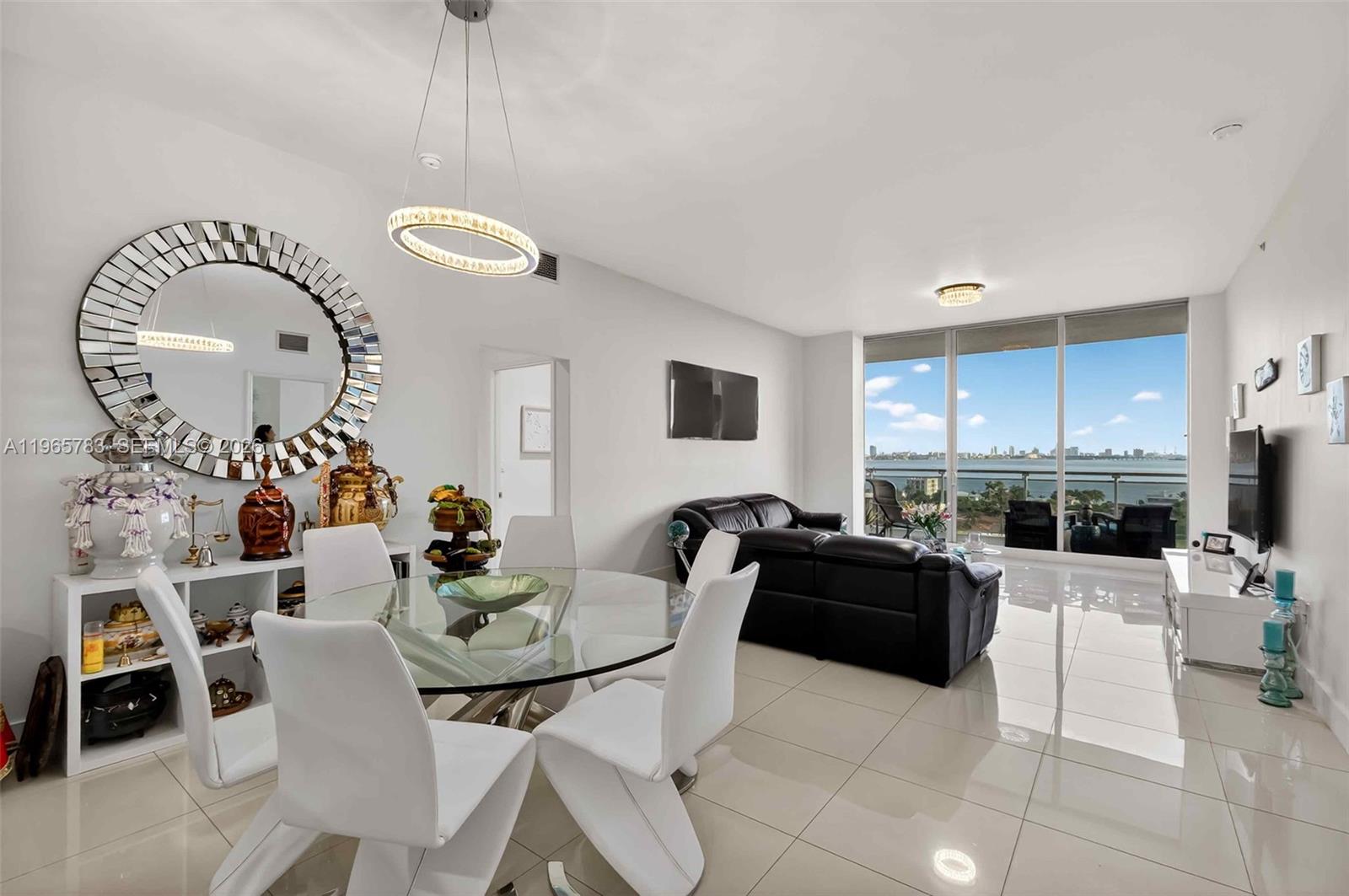 7901 S Hispanola Ave #1008 North Bay Village, FL 33141