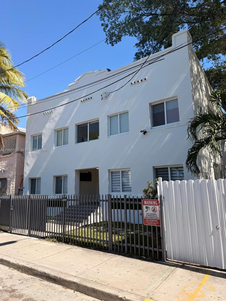 337 SW 10th Ave