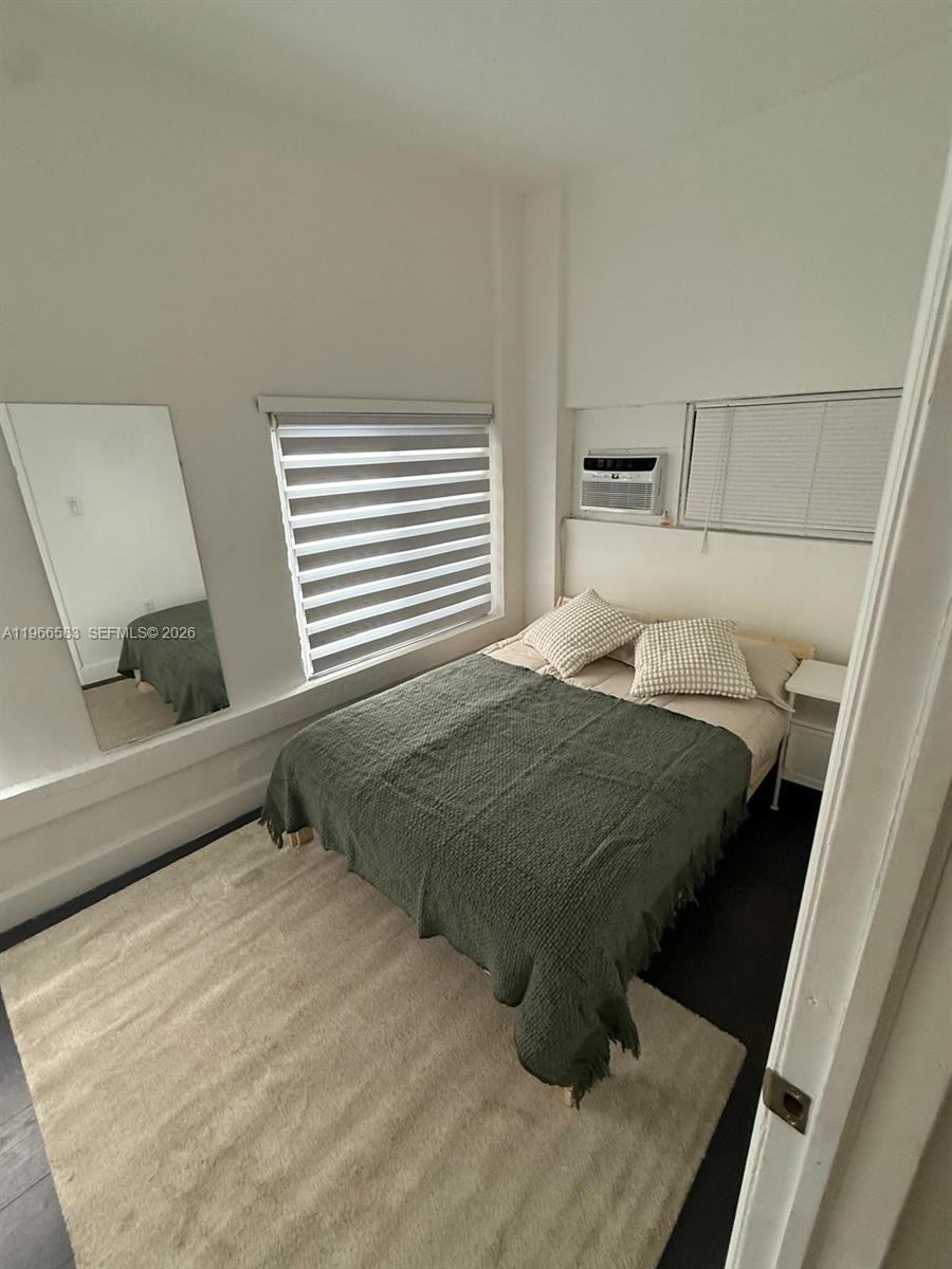 337 SW 10th Ave Miami, FL 33130