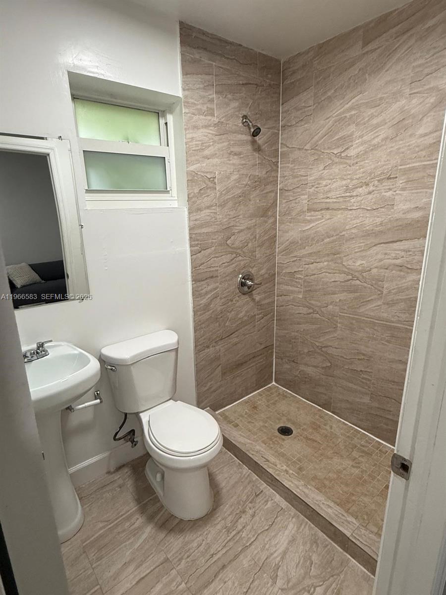 337 SW 10th Ave Miami, FL 33130