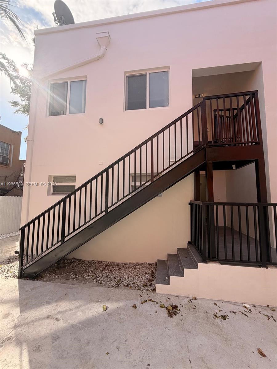 337 SW 10th Ave Miami, FL 33130