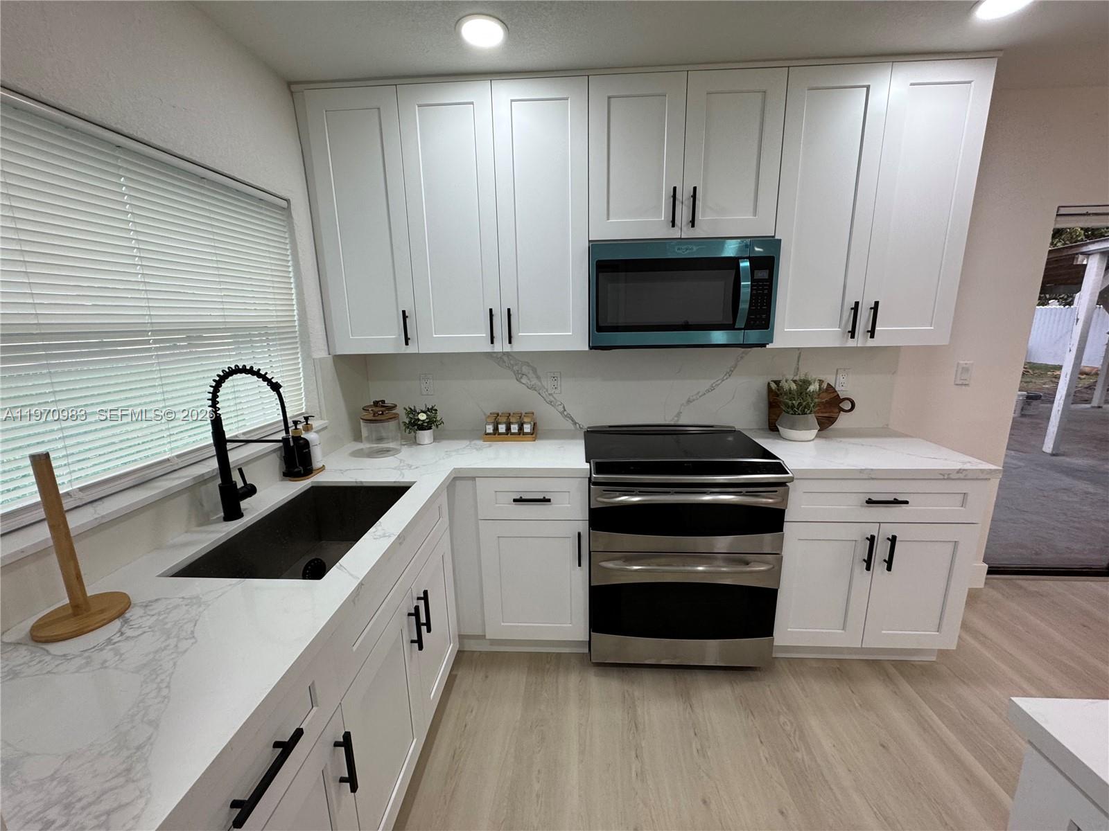 14335 SW 109th Ct Miami, FL 33176