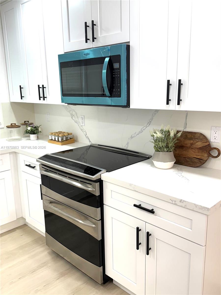 14335 SW 109th Ct Miami, FL 33176