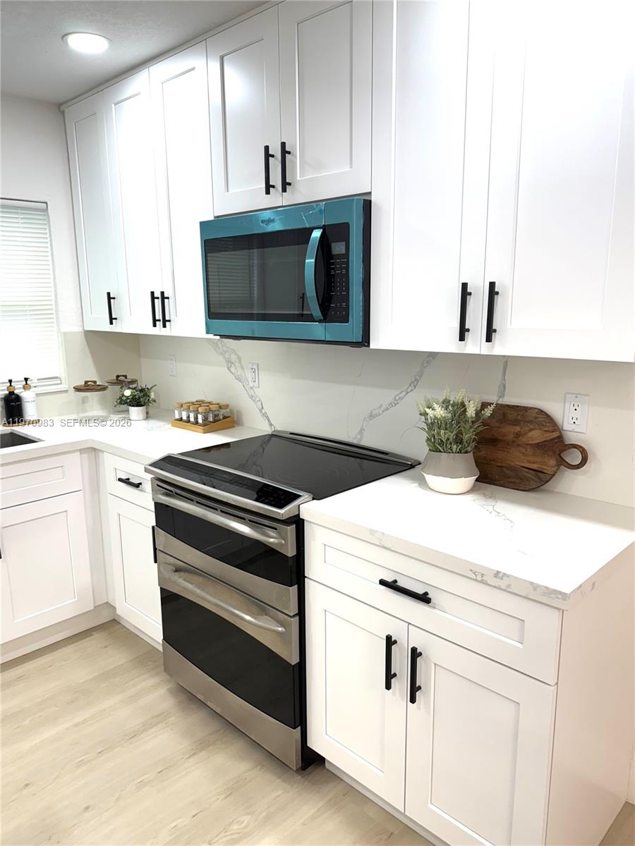 14335 SW 109th Ct Miami, FL 33176