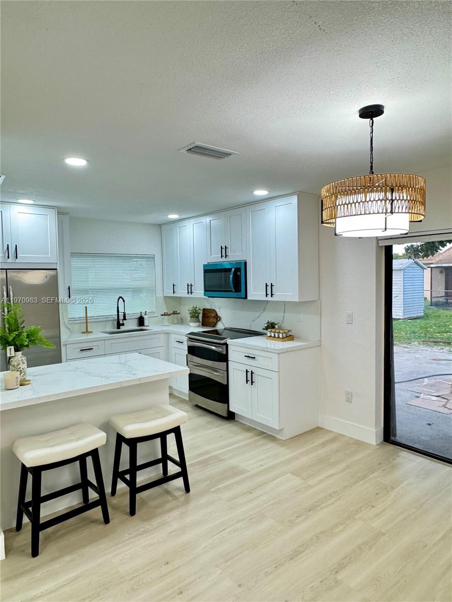 14335 SW 109th Ct Miami, FL 33176