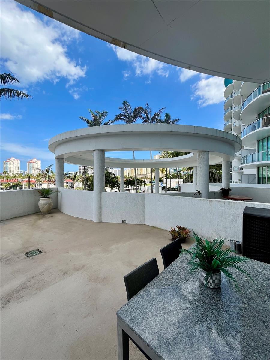 image Uptown Marina Lofts20