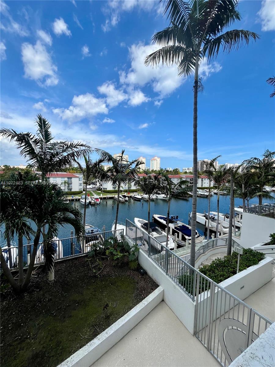 image Uptown Marina Lofts21