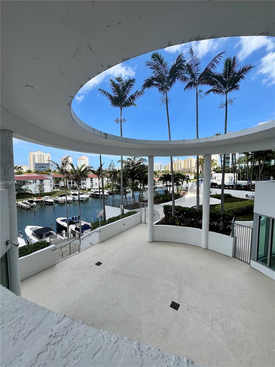 image Uptown Marina Lofts22