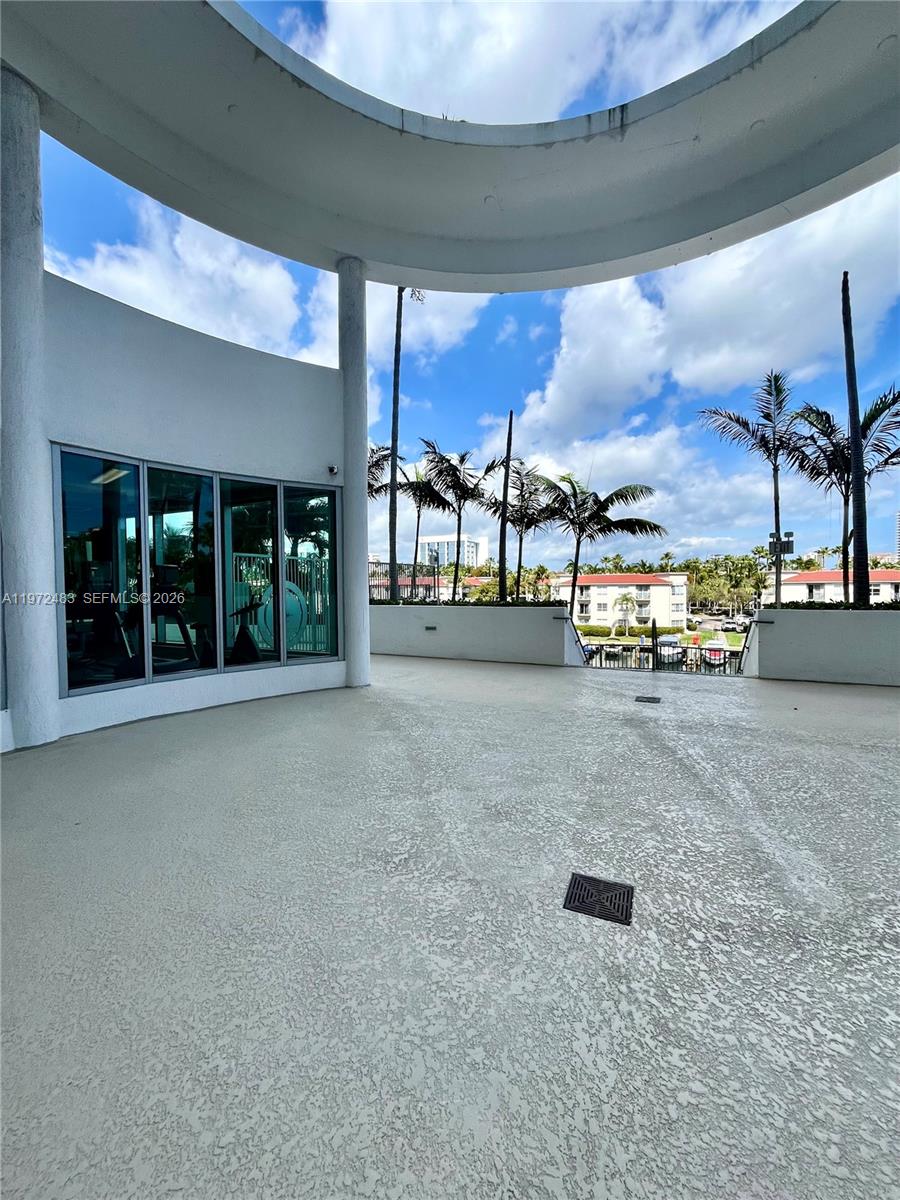 image Uptown Marina Lofts28