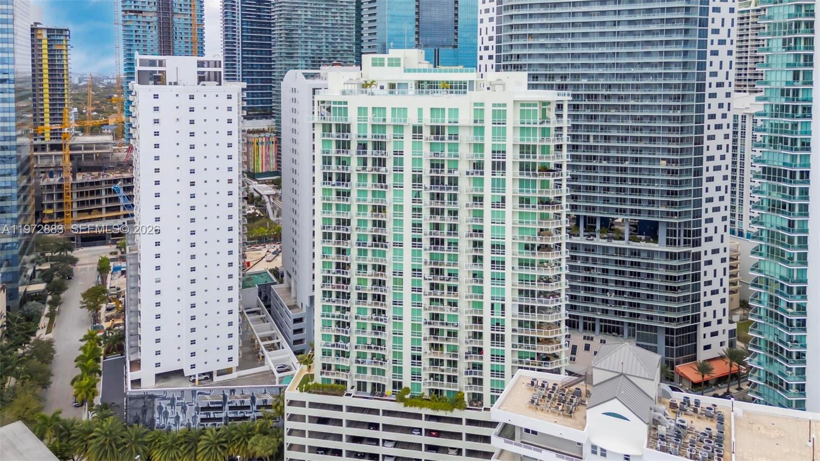 image Emerald at Brickell44