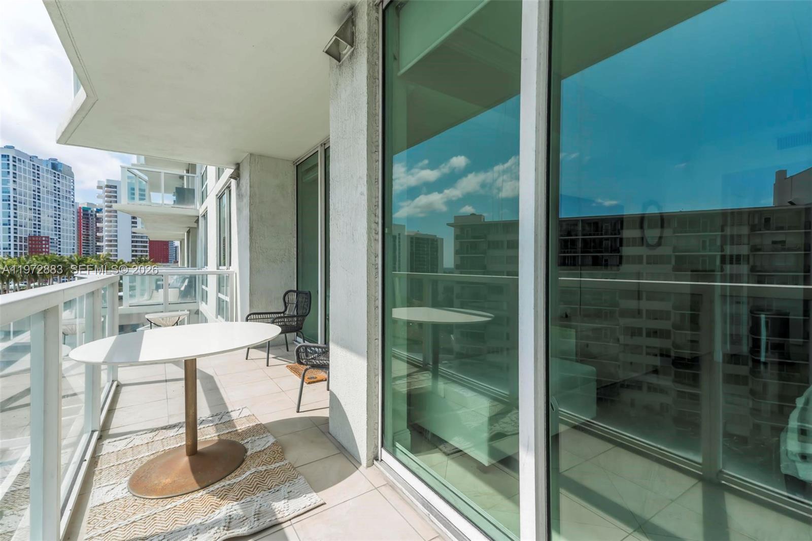 image Emerald at Brickell6